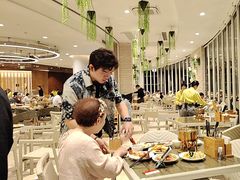 -亚特兰蒂斯-番红花海鲜自助餐厅·鲜活海鲜·小火锅