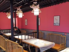 -老街烧烤大排档·地道湖北菜·龙虾馆(汉口火车站店)