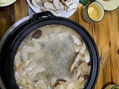 -菌之家·专业纯野生菌火锅·特色炒菌