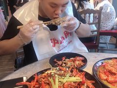 -沪小胖小龙虾(淮海中路旗舰店)