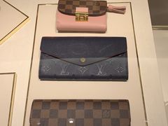 -乐蓬马歇百货公司(Rive Gauche)