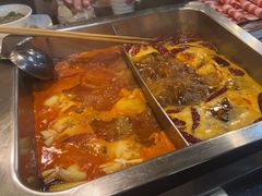 -百年川椒重庆老火锅(光谷店)