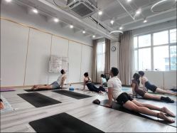 -亚太瑜伽普拉提学院