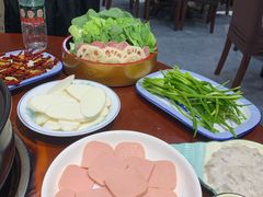 -菌之家·专业纯野生菌火锅·特色炒菌