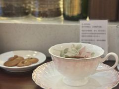 -Café Monson