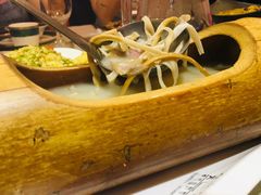 -香巴拉云南餐厅(华莱坞店)