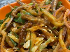 緬甸豬耳沙律-002鱼汤粉(龍園店)