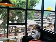 -星巴克(南宁民歌湖店)