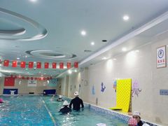 -小蓝鲸游泳培训基地(积水潭店)