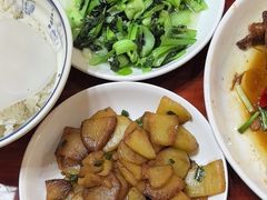 -芦茨金富饭庄·25年老字号·专做稻草鸡