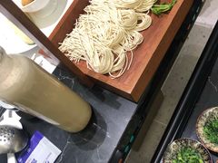 -红鼎豆捞·非遗鲍皇汤火锅(宝丰路店)