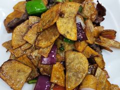 -洪姐川菜东北菜铁锅炖(天生丽街店)