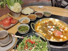 -顶顶汤火牛排火锅·经典铜锅涮肉