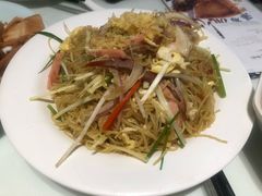 -新大咀港式茶餐厅(宝山万达店)