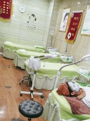 -苗医生专业祛痘·皮肤管理