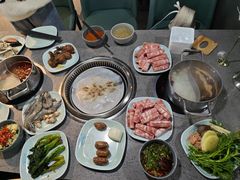 -金滏山·烤肉海鲜火锅自助(襄阳万达店)