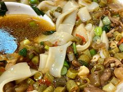 -呷佬·长沙手工米粉(金沙江路店)