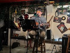 -南锣鼓巷吉他吧(鼓楼店)