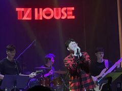 -TZ House音乐现场(来福士中心店)