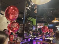 大堂-何师烧烤·香辣蟹·川菜·30年老品牌(太古里旗舰店)