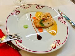 香煎三文鱼配奶油口蘑汁-马克西姆餐厅(崇文门店)