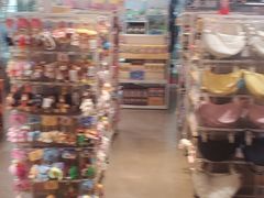 -名创优品(天津市河东万达广场店)