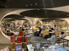 -钟书阁(珍园店)