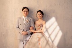 -雪中彩影婚纱摄影·微光艺术中心