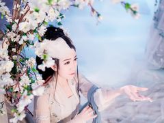 -九月鹰飞汉服摄影工作室