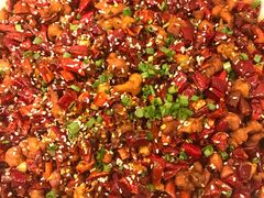 -有红鸡毛店·川菜(建设路店)