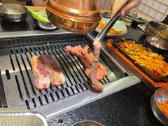 -臻牛烤肉