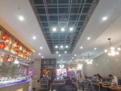 -锤头鲨毛肚海鲜烤肉自助餐厅(国购广场店)