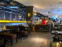 -大头虾越式风味餐厅(光明广场店)