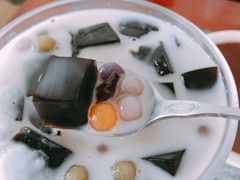 芋圆烧仙草-黄师奶甜品店