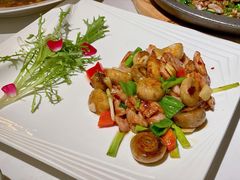 香煎口蘑脆爽肉-周三的情书花园餐厅(江北店)