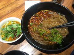 万记特色酸辣粉-万记麻辣烫国展总店