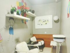 -卡罗酒店(东门晒布地铁站店)