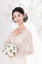 -挪娅婚纱摄影皇家会所