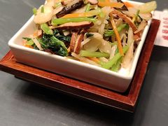 -江宴渔村·鱼鲜土菜(紫荆广场店)