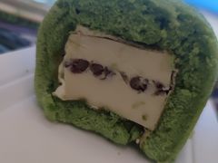 -顶东面包花园·生日蛋糕(世博店)