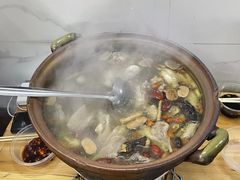 -威邵鸡煲(西华路总店)