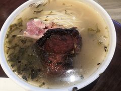 爆鱼肴肉面-老半斋(福州路店)