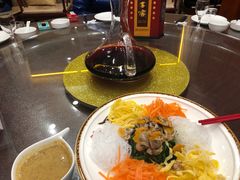 -洁神饭庄·海鲜·青岛菜·30年老字号(五四广场店)