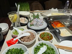 -海底捞火锅鲜切牛肉主题店(长寿路店)