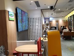 大堂-麦当劳(百联西郊购物中心店)