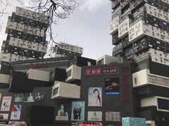-资和信百货商场