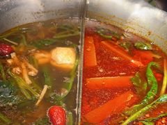 台式麻辣锅-湊湊火锅·茶憩(杭州湖滨银泰in77店)