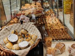 -苹果花园(乳山路店)