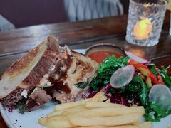 -Brut Eatery Wine Bar & Restaurant (建国东路店)