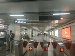 -闸弄口(地铁站)